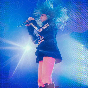 Dreamy Halftone Photoshop Mock Up